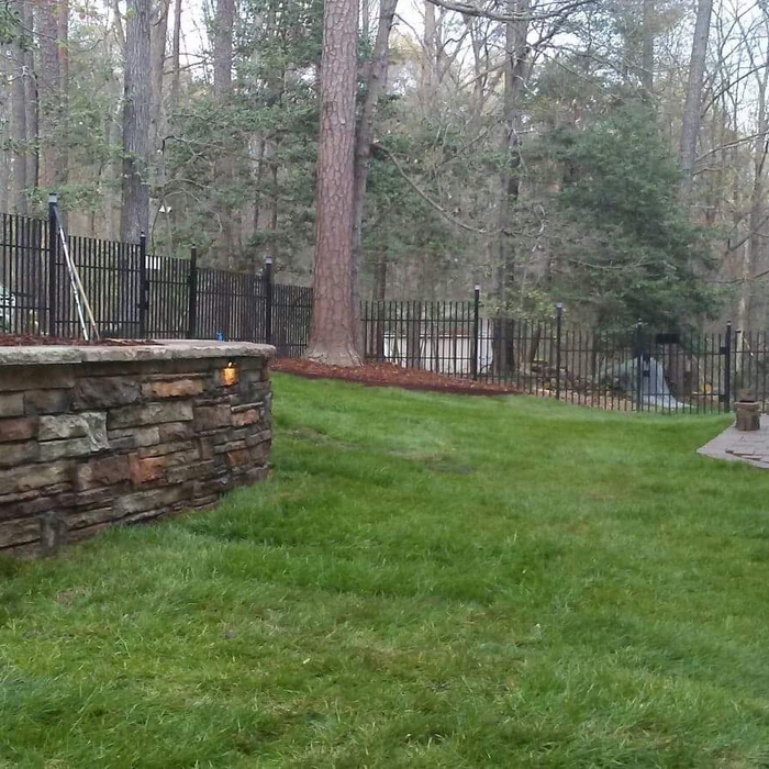Wall/ sod/ paver