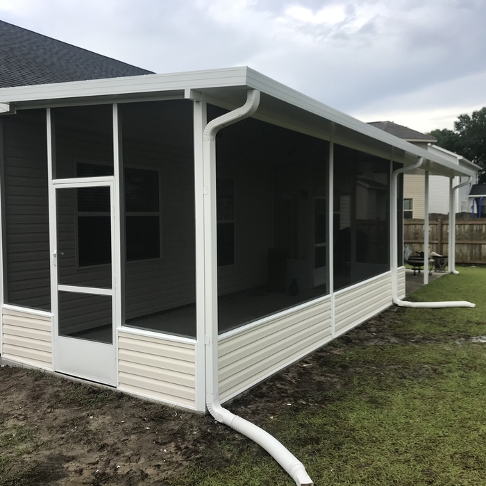 Covered/screened deck