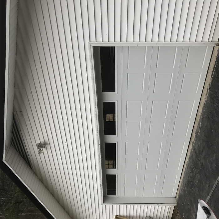 Such a pretty Door and Glass option!