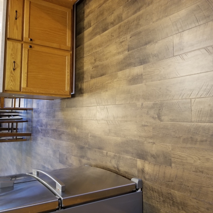 Vinyl Plank Floor