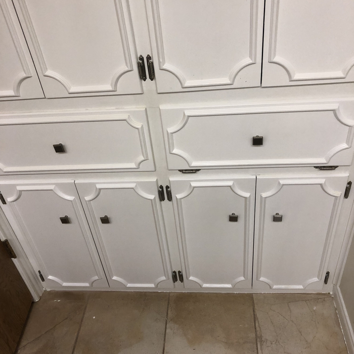 Finish look on cabinets