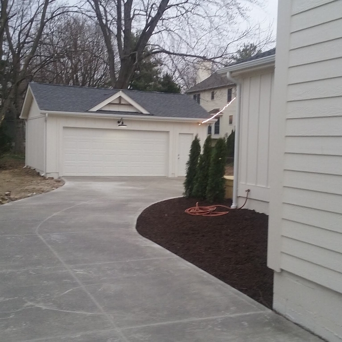 Detached Garage