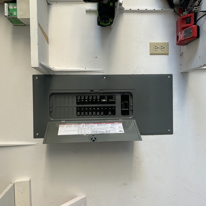 New 200 Amp Electrical Panel.