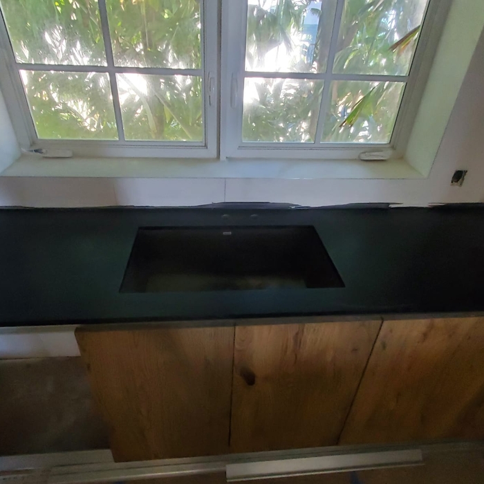 Quartz Countertop- sink kichen