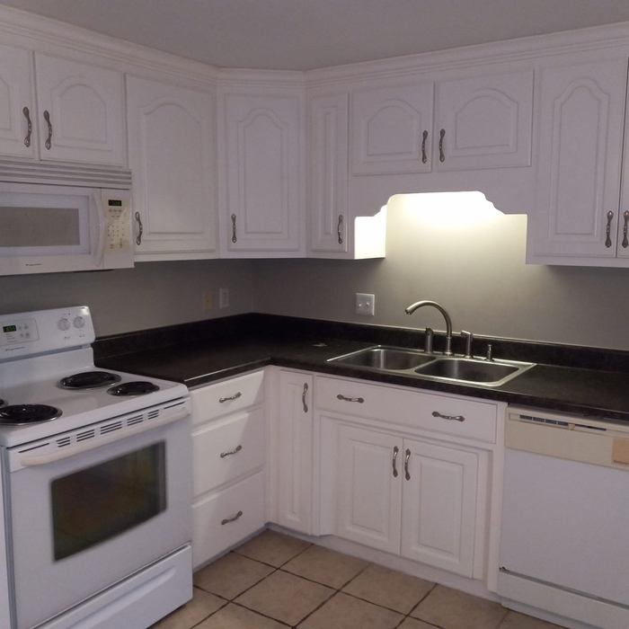 CLEAN KITCHEN